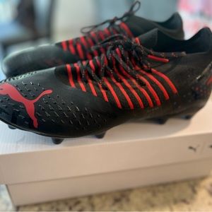Men’s puma soccer cleats